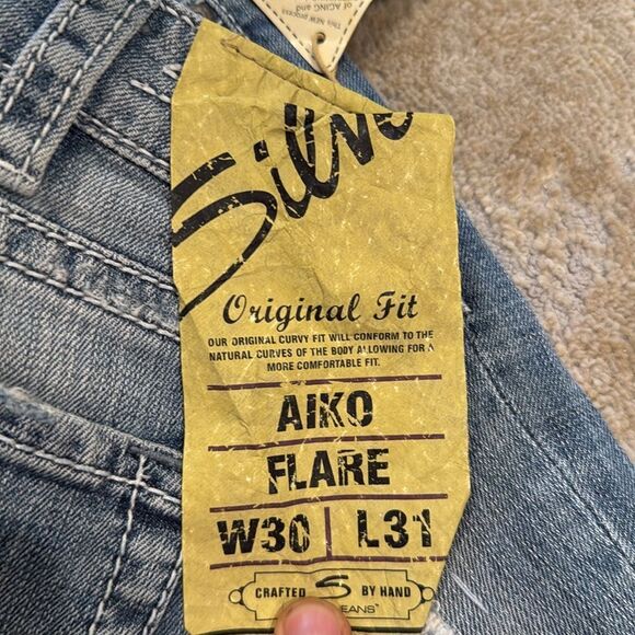 Silver Aiko flare original fit Distressed Jeans- NWT- size 30 x 31 chunky stitch - Picture 5 of 12